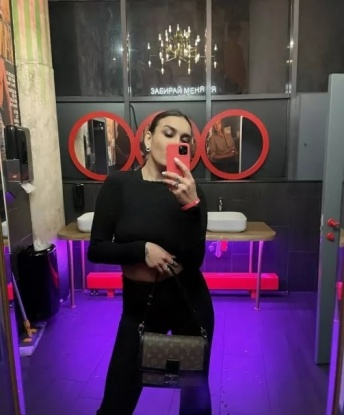 Я знаю, как доставить удовольствие и подарить незабываемые моменты наслаждения. У меня красивое тело и умелые руки, чтобы утолить все твои желания. В моих услугах входит классический секс, оральный секс, эротический массаж и многое другое. Наши встречи будут полны страсти, нежности и разврата. Уверяю, ты останешься доволен после нашей встречи. У меня есть отличные отзывы от предыдущих клиентов. Живу в Москве, и готова приехать к тебе в любое удобное для тебя место. Давай устроим незабываемую и страстную встречу! 😘🔥🌹💋💦 Вера